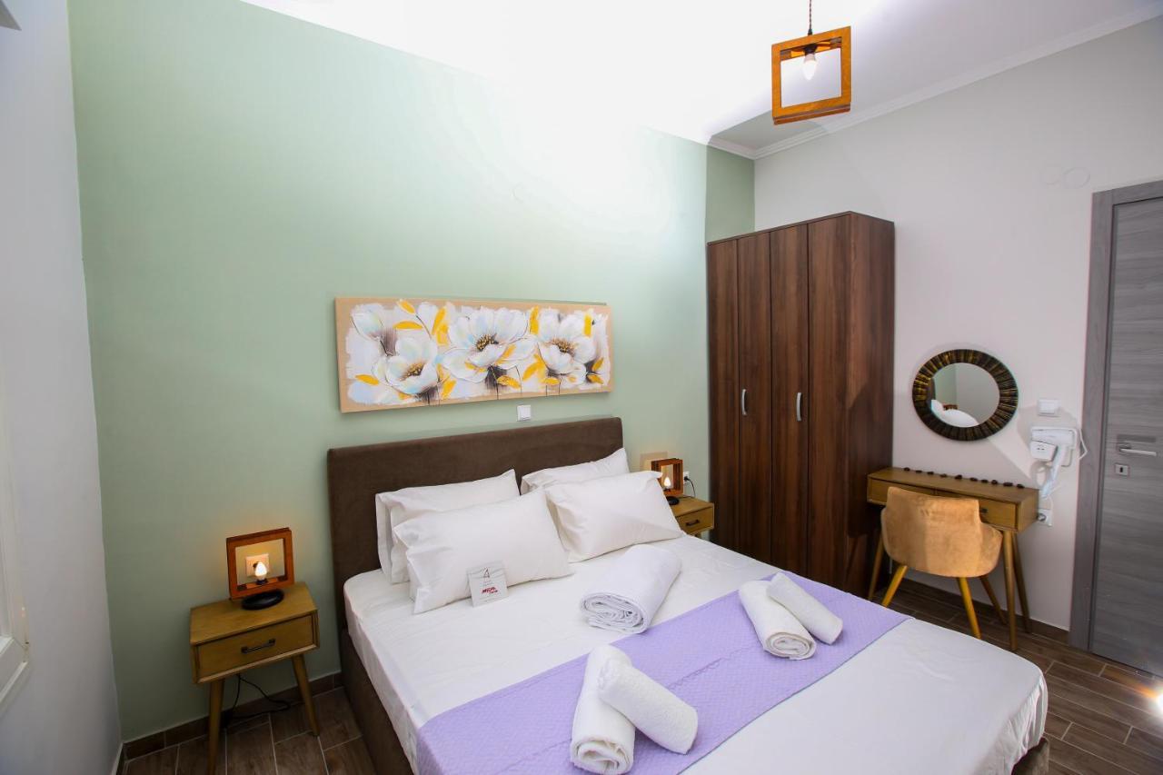 Stella Boutigue Rooms Néa Péramos Eksteriør billede
