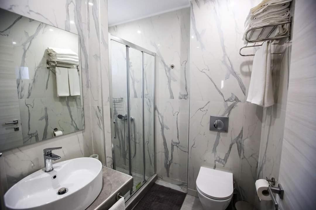 Stella Boutigue Rooms Néa Péramos Eksteriør billede